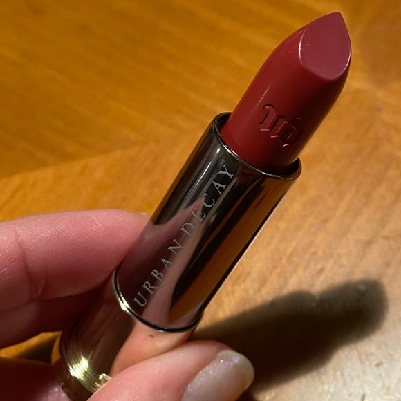 Urban Decay Vice Lipstick Manic π - Picture 3 of 15